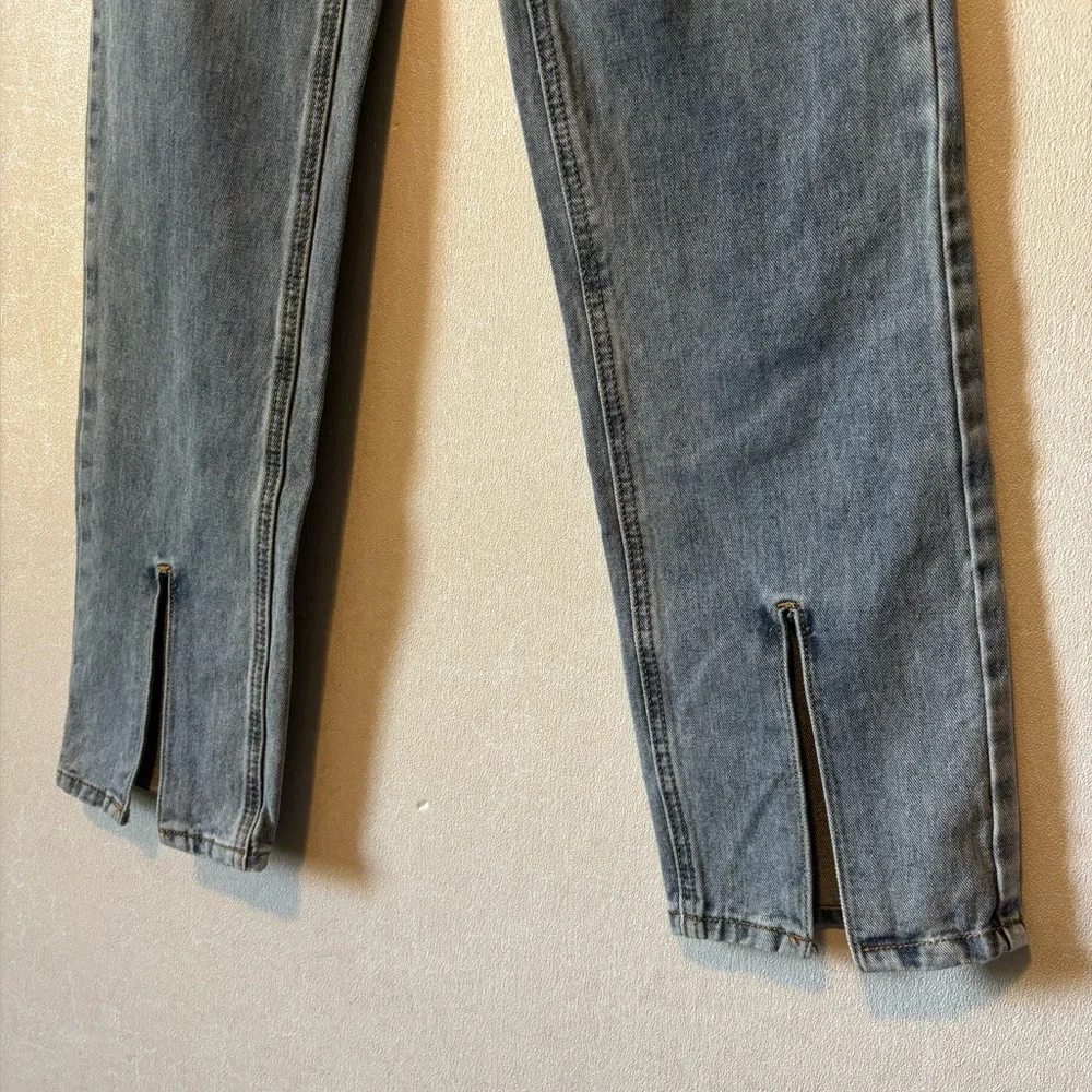 Redial | High-Waisted Blue Jeans with Ankle Slits | Size 34